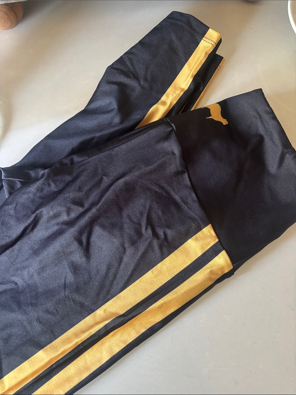 ❤️… Goldsheep Black leggings Gold Side Stripes (Ride)